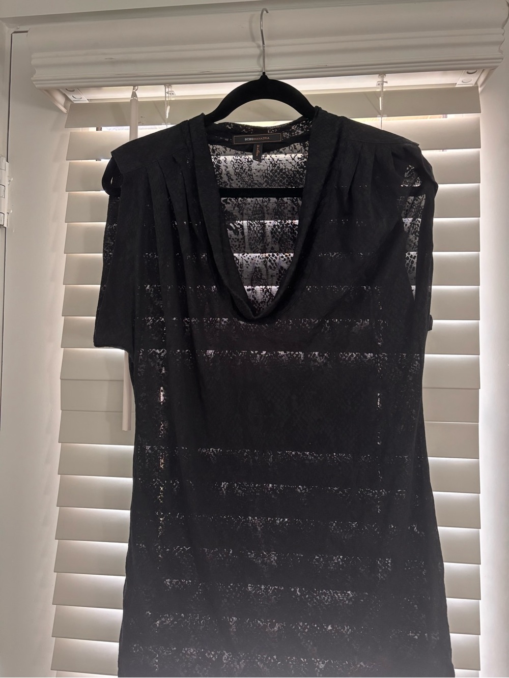 BCBGMaxAzria Black Sheer Lace Short Sleeve Blouse